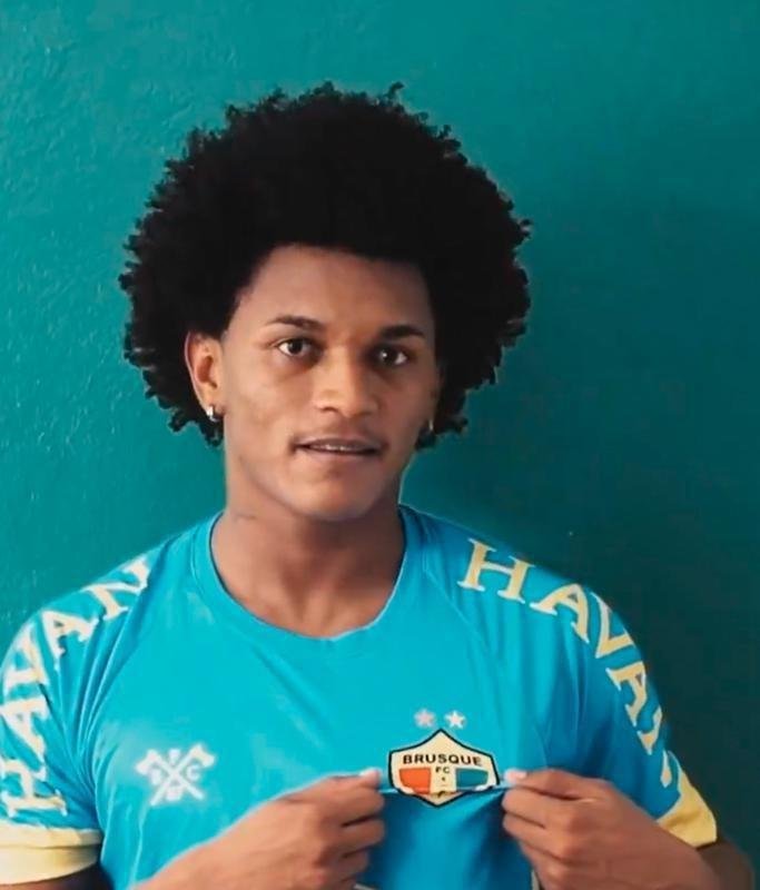 Vivico, lateral-direito (Brusque)