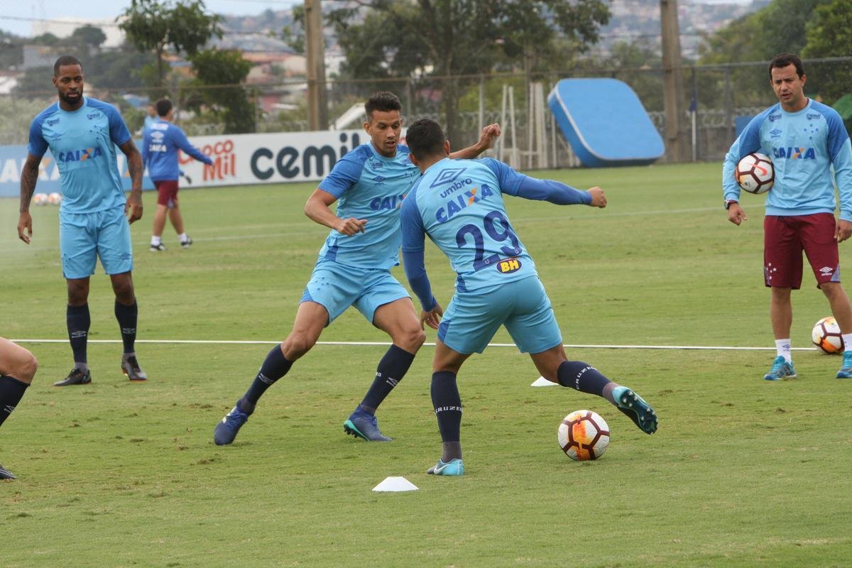 Imagens do treino do Cruzeiro neste domingo (20/05/2018)