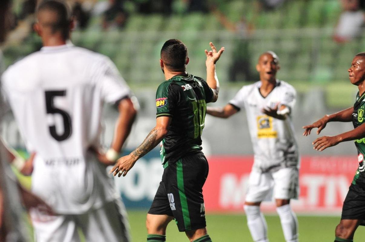 Amrica e Democrata-GV se enfrentaram no Independncia pela 2 rodada do Campeonato Mineiro