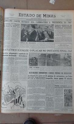 Em 16 de junho de 1960, a convite do então presidente Juscelino Kubitschek, Cruzeiro e Atlético realizaram amistoso no Estádio Israel Pinheiro, da recém-construída capital Brasília. Houve empate por 2 a 2, como registra o jornal Estado de Minas da época. Público foi de 1.100 pessoas. Esse foi o único clássico mineiro disputado fora de Minas Gerais no território brasileiro. Em 2009, clubes também duelaram em Montevidéu, no Uruguai, pelo Torneio de Verão que ainda contou com Nacional-URU e Peñarol-URU