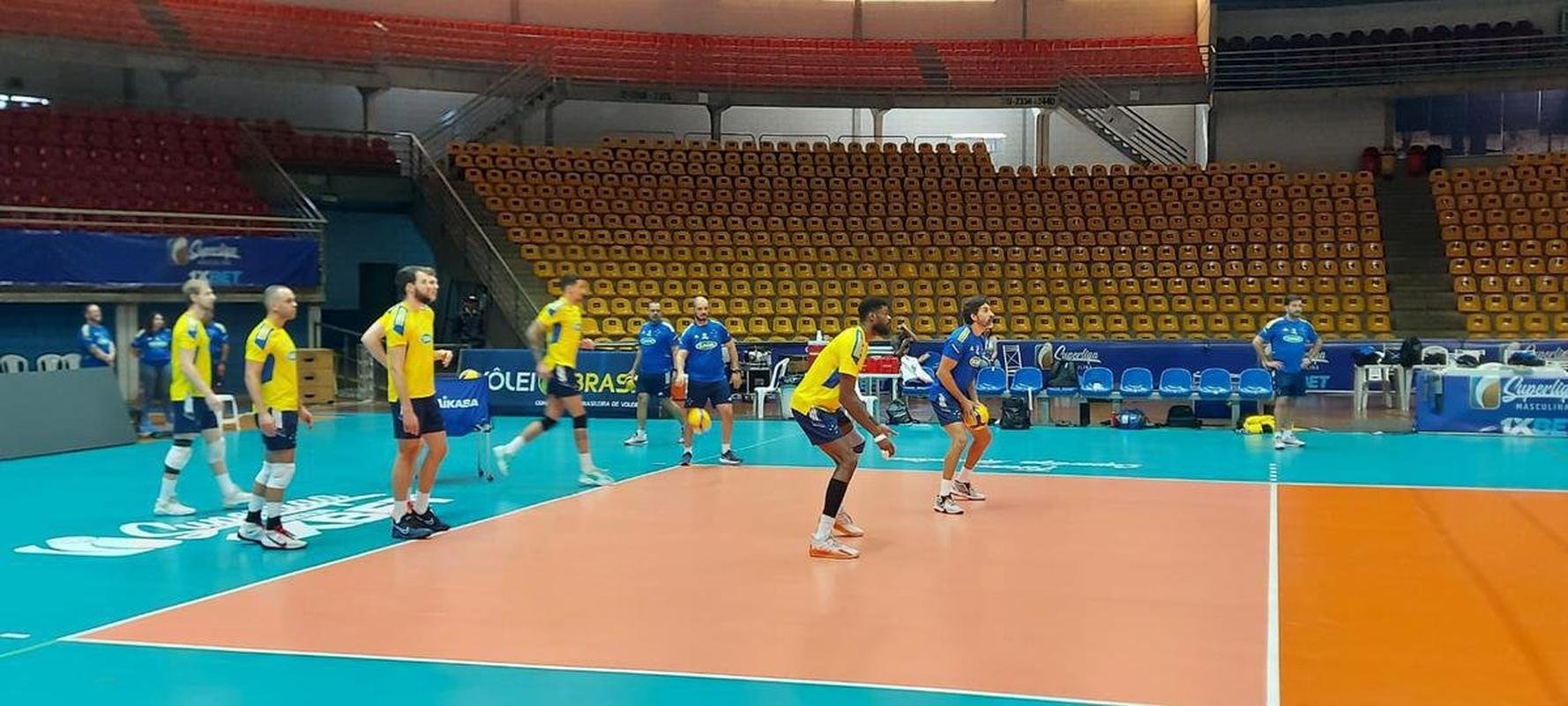 Cruzeiro treina no Sabiazinho, em Uberlndia, antes da deciso contra o Minas na Superliga Masculina