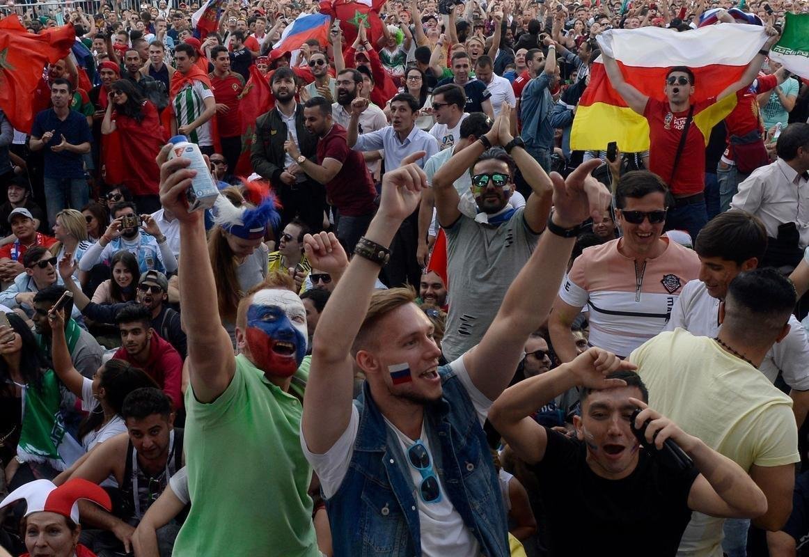 Seleo anfitri goleou Arbia Saudita por 5 a 0