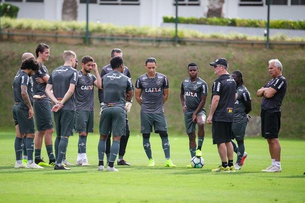 Veja, em fotos, como foi o primeiro treino de Levir Culpi nesta quinta passagem pelo Atlético