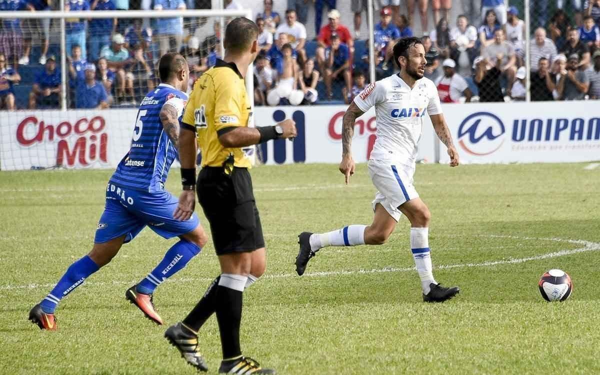 URT e Cruzeiro empataram por 1 a 1 neste sbado