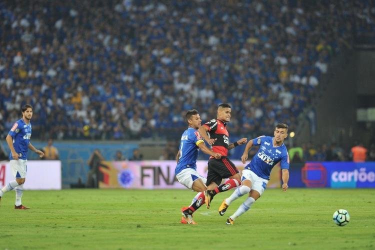 Fotos da grande deciso da Copa do Brasil, entre Cruzeiro e Flamengo, no Mineiro
