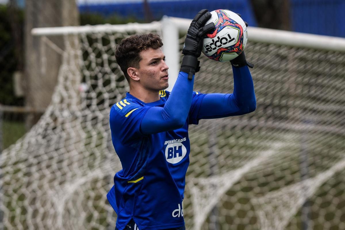 Treino do Cruzeiro nesta segunda-feira, na Toca da Raposa 2, em Belo Horizonte.