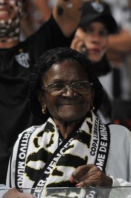 Imagens das torcidas de Atltico e Grmio, no Mineiro, pela deciso da Copa do Brasil