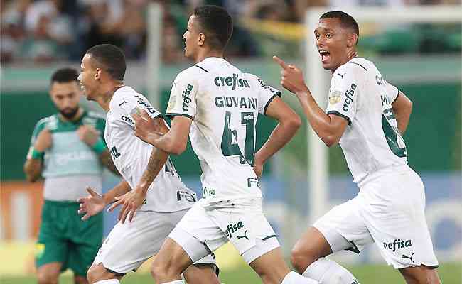 Com equipe repleta de jovens e reservas, Palmeiras derrota o Cuiabá na Arena Pantanal