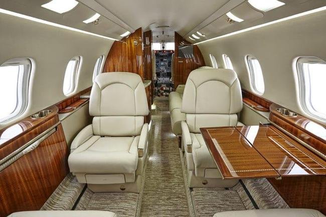 Jato Learjet 60XR que transportou Zrate de Buenos Aires a BH