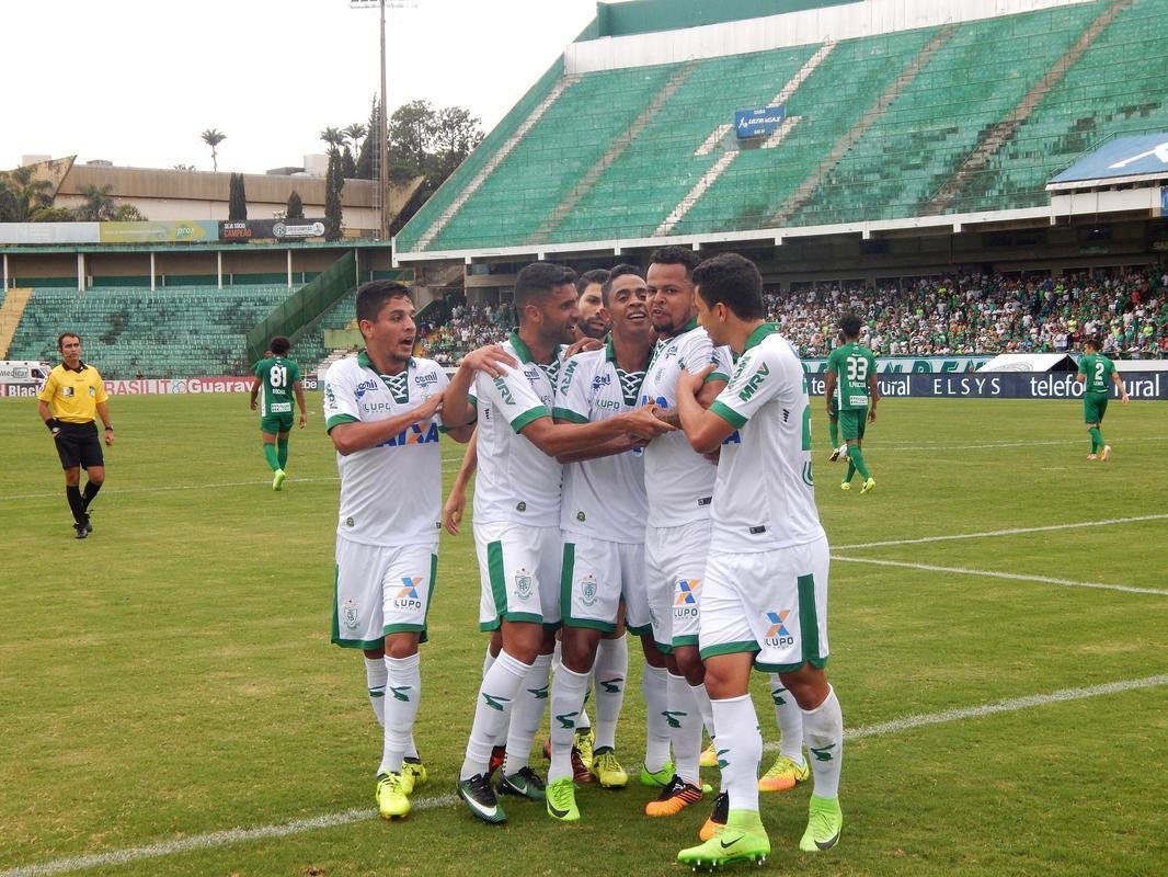 Fotos do jogo entre Guarani e Amrica, no Brinco de Ouro da Princesa, pela 33 rodada da Srie B