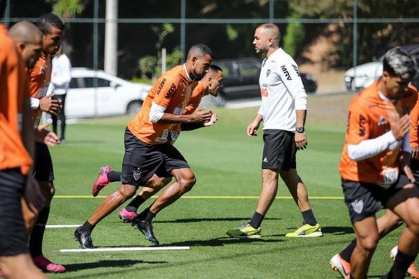 Atlético fez, nesta sexta, último treino antes do duelo na Arena da Baixada