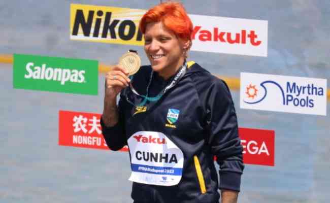 Ana Marcela Cunha ainda pode faturar mais medalhas na Hungria, j que disputar os 10km, na quarta-feira, e os 25km, na quinta-feira