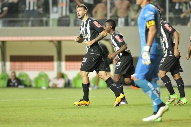 Atltico marcou gol sobre o Del Valle logo aos trs minutos, com Pratto, e explodiu Independncia