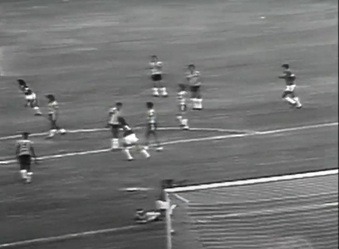 1976 - 3 lugar - eliminado pelo Internacional na semifinal 