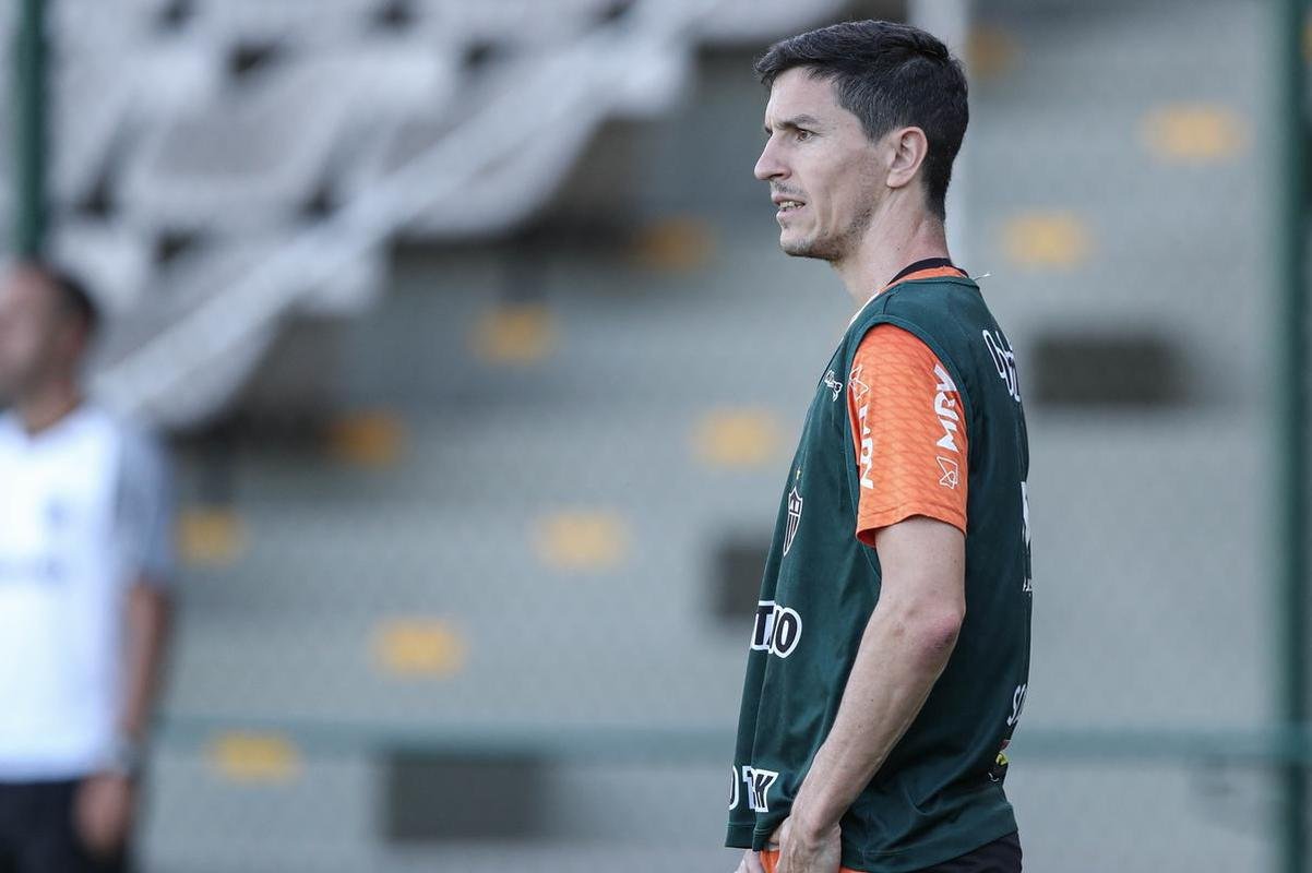 Fotos do primeiro treino de Diego Costa pelo Atltico