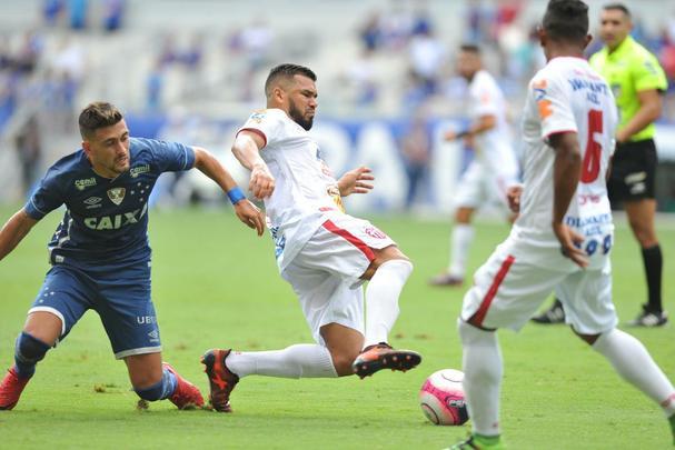 Fotos de Cruzeiro x Villa Nova, no Mineiro, pela stima rodada do Campeonato Mineiro