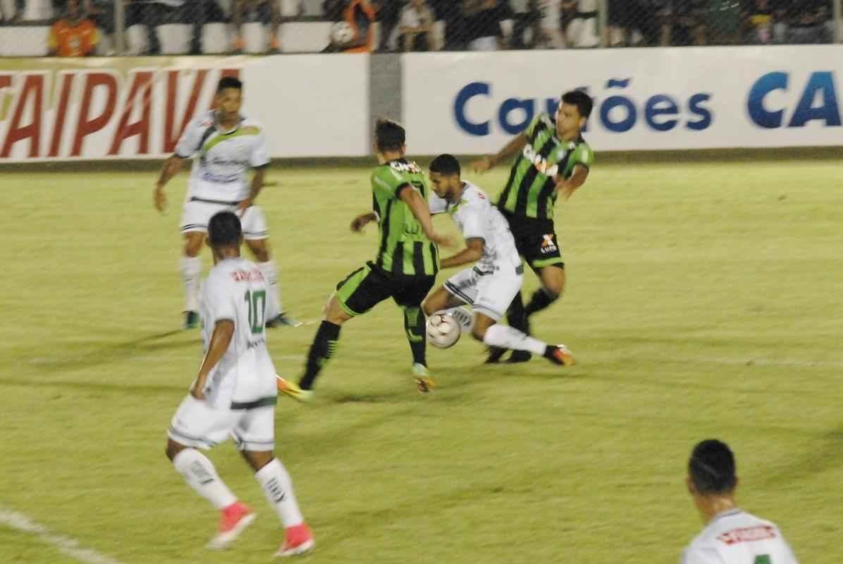 Amrica goleou Luverdense no Passo das Emas com gols de Renan Oliveira, Luan e Neto Moura