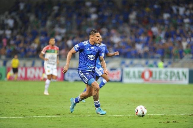 Edu marca gol da vitria do Cruzeiro sobre o Brusque, no Mineiro, pela segunda rodada da Srie B; veja as imagens da festa da torcida