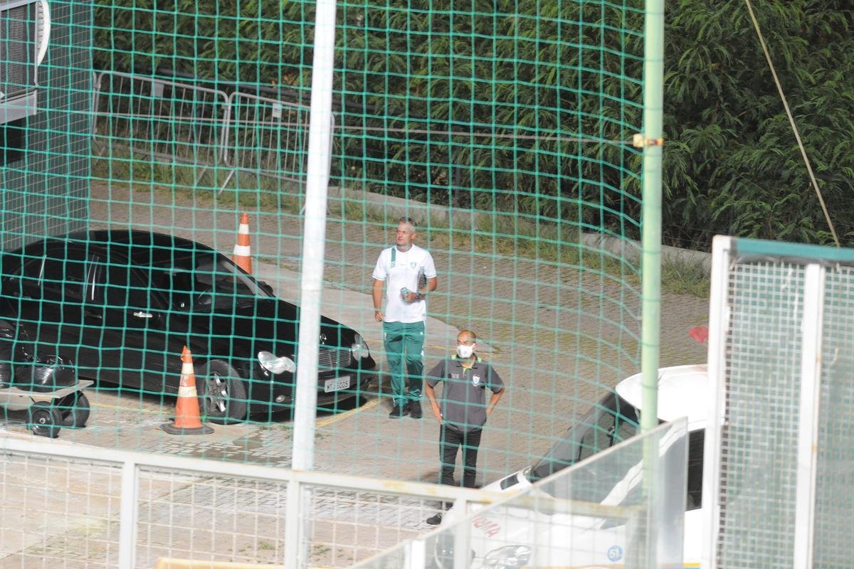 Fotos do jogo entre Amrica e Sampaio Corra, no Independncia, em Belo Horizonte, pela 27 rodada da Srie B do Campeonato Brasileiro
