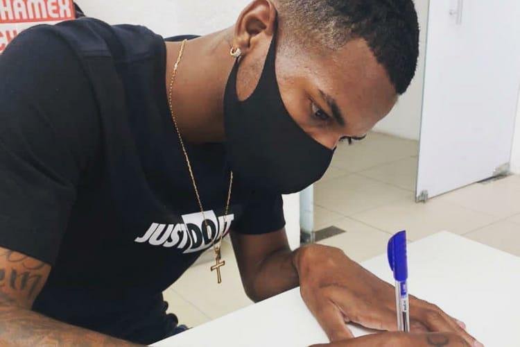 Wagninho: Mais uma joia da base alvirrubra no foi aproveitada nos Aflitos em 2020. No caso de Wagninho, pelo menos, o atleta de 20 anos foi emprestado ao Fluminense, com opo de compra do clube carioca. No Tricolor das Laranjeiras, est sendo aproveitado no elenco de aspirantes. Pelo Brasileiro sub-23, atuou duas vezes, ambas como titular, mas no participou de gols. 