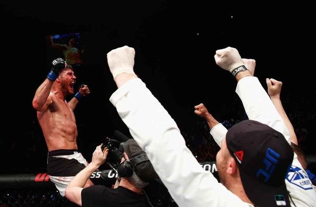 Spider voltou ao UFC com rev�s. Brasileiro chegou a derrubar Bisping com uma joelhada, achou que tinha vencido por nocaute, mas round havia encerrado. No fim, brasileiro acabou perdendo luta por pontos 
