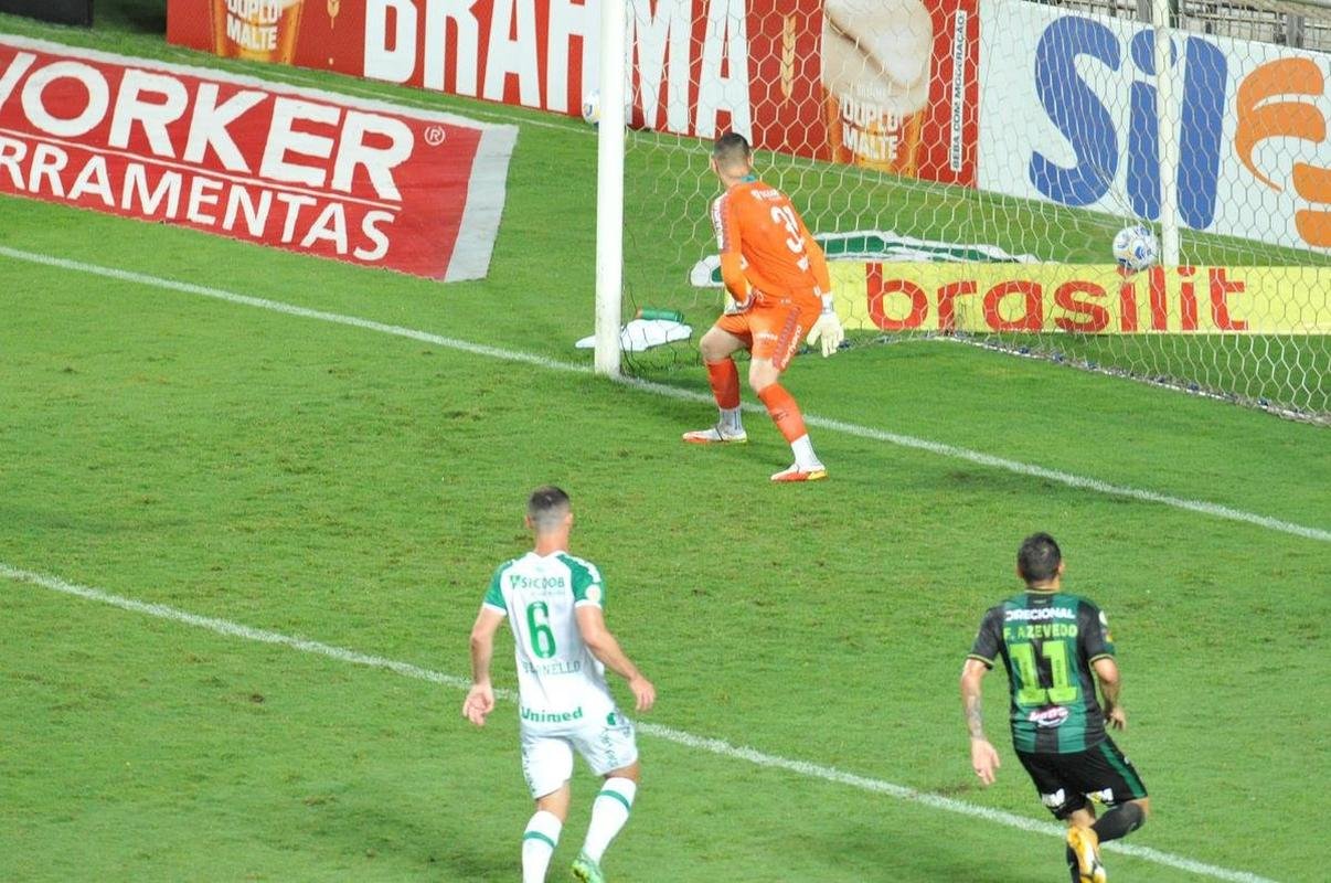 Fotos da vitria do Amrica sobre a Chapecoense, por 3 a 0, no Independncia, pela 35 rodada do Campeonato Brasileiro