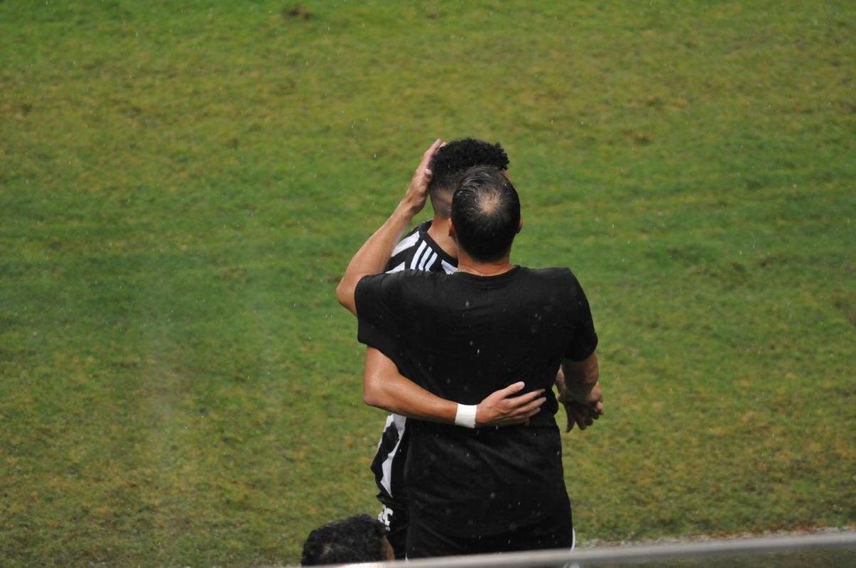 Fotos da vitria do Atltico sobre a Caldense