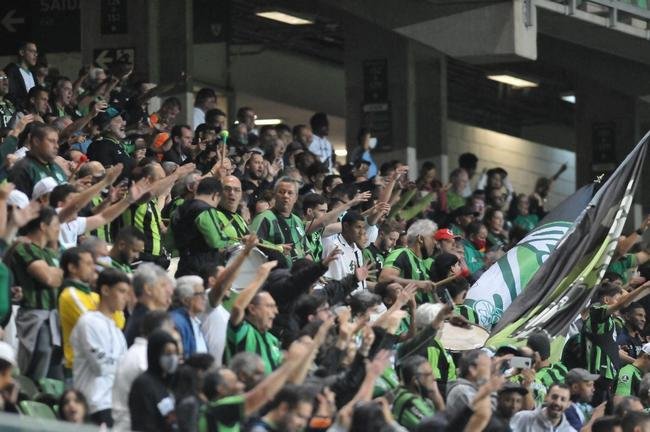 Fotos da vitória do América sobre o Botafogo, por 3 a 0, no Independência, em Belo Horizonte, pelas oitavas de final da Copa do Brasil. Wellington Paulista, Danilo Avelar e Alê marcaram os gols da vitória do Coelho no Horto