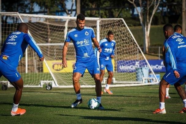 Equipe se prepara para o clássico contra o Atlético, na quinta-feira, às 20h, pela ida da Copa do Brasil