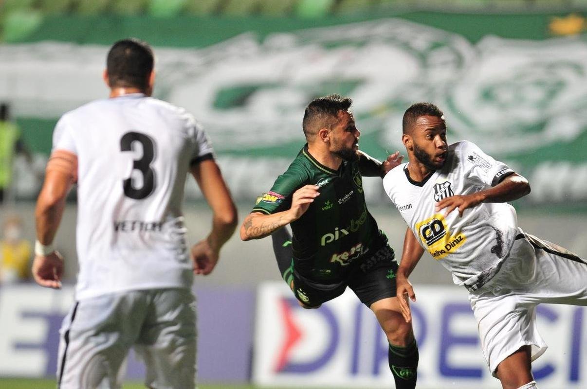 Amrica e Democrata-GV se enfrentaram no Independncia pela 2 rodada do Campeonato Mineiro