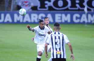 Fotos do jogo entre Atltico e Corinthians, no Mineiro, em Belo Horizonte, pela segunda rodada do Campeonato Brasileiro (Alexandre Guzanshe/EM/D. A Press)