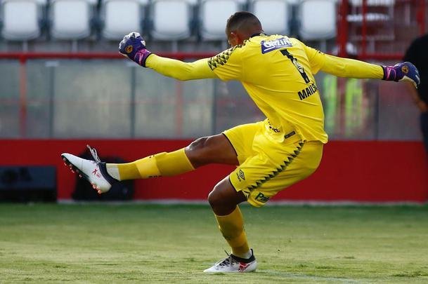 Nutico e Sport se enfrentaram nos Aflitos para o primeiro clssico do ano de 2020 no futebol brasileiro