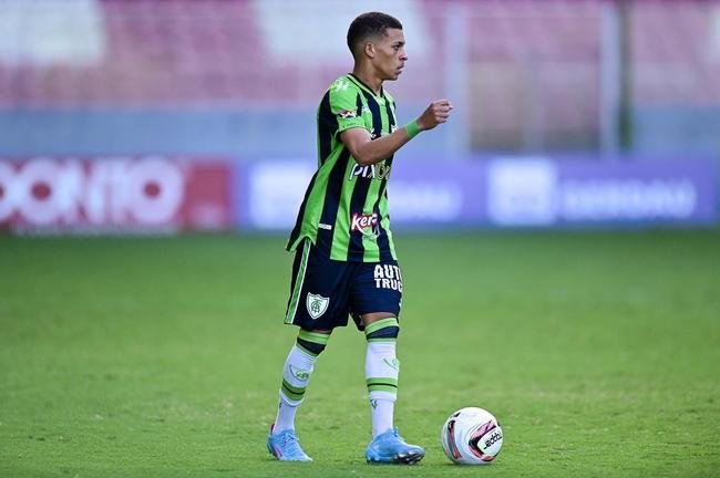 O Amrica recebeu o Tombense neste sbado (19), em jogo vlido pela 11 rodada do Campeonato Mineiro. Sem pblico, a partida foi realizada no Estdio Independncia, em Belo Horizonte.
