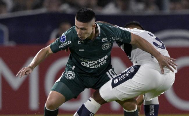 Goiás venceu a primeira na Sul-Americana na Argentina
