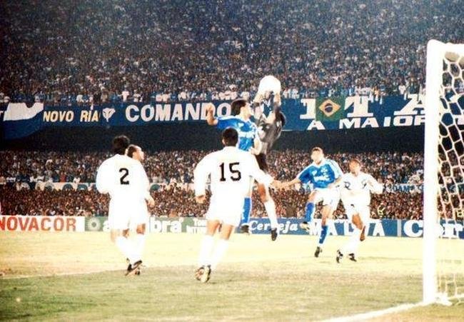 Cruzeiro derrotou o Sporting Cristal na final, diante de 102.149 torcedores (95.472 pagantes)