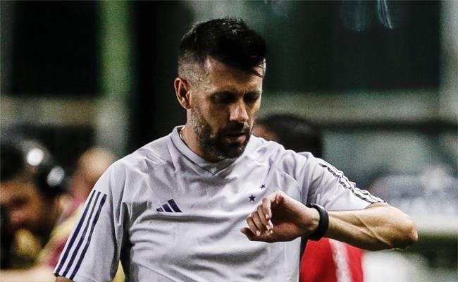 Paulo Pezzolano comandou o Cruzeiro em 2022 e 2023 e foi contratado pelo Valladolid em 2023