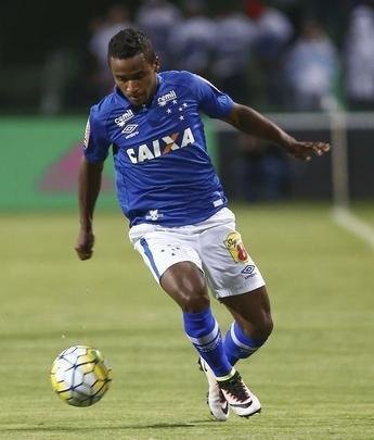 Fotos do jogo entre Coritiba e Cruzeiro, no Couto Pereira, pela primeira rodada do Campeonato Brasileiro