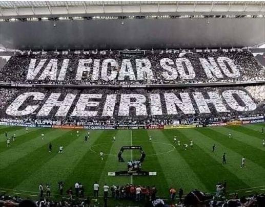 Memes: torcida do Cruzeiro provoca rivais aps conquista do hexa da Copa do Brasil