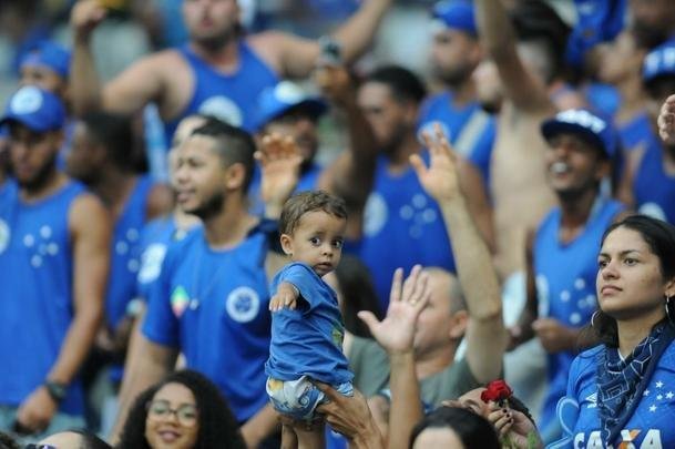 Fotos da vitria do Cruzeiro sobre o Tombense, no Mineiro, por 2 a 0