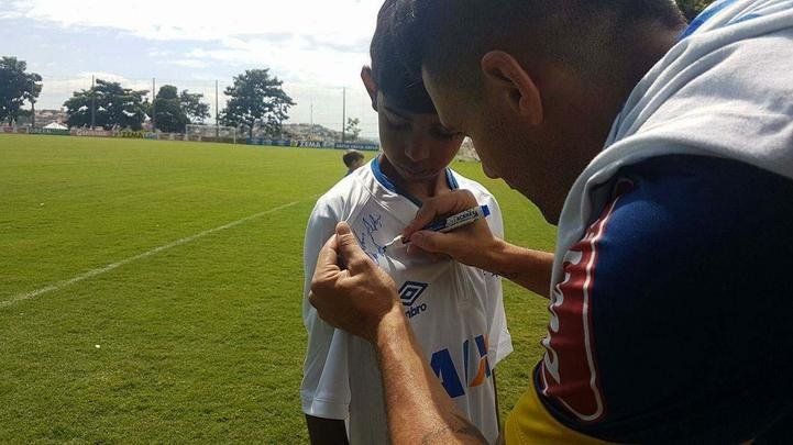 Primeiro contato com Thiago Neves na Toca da Raposa