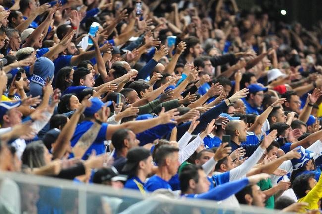 Torcida do Cruzeiro no jogo contra o Nutico, no Independncia, pela 26 rodada da Srie B do Campeonato Brasileiro de 2022