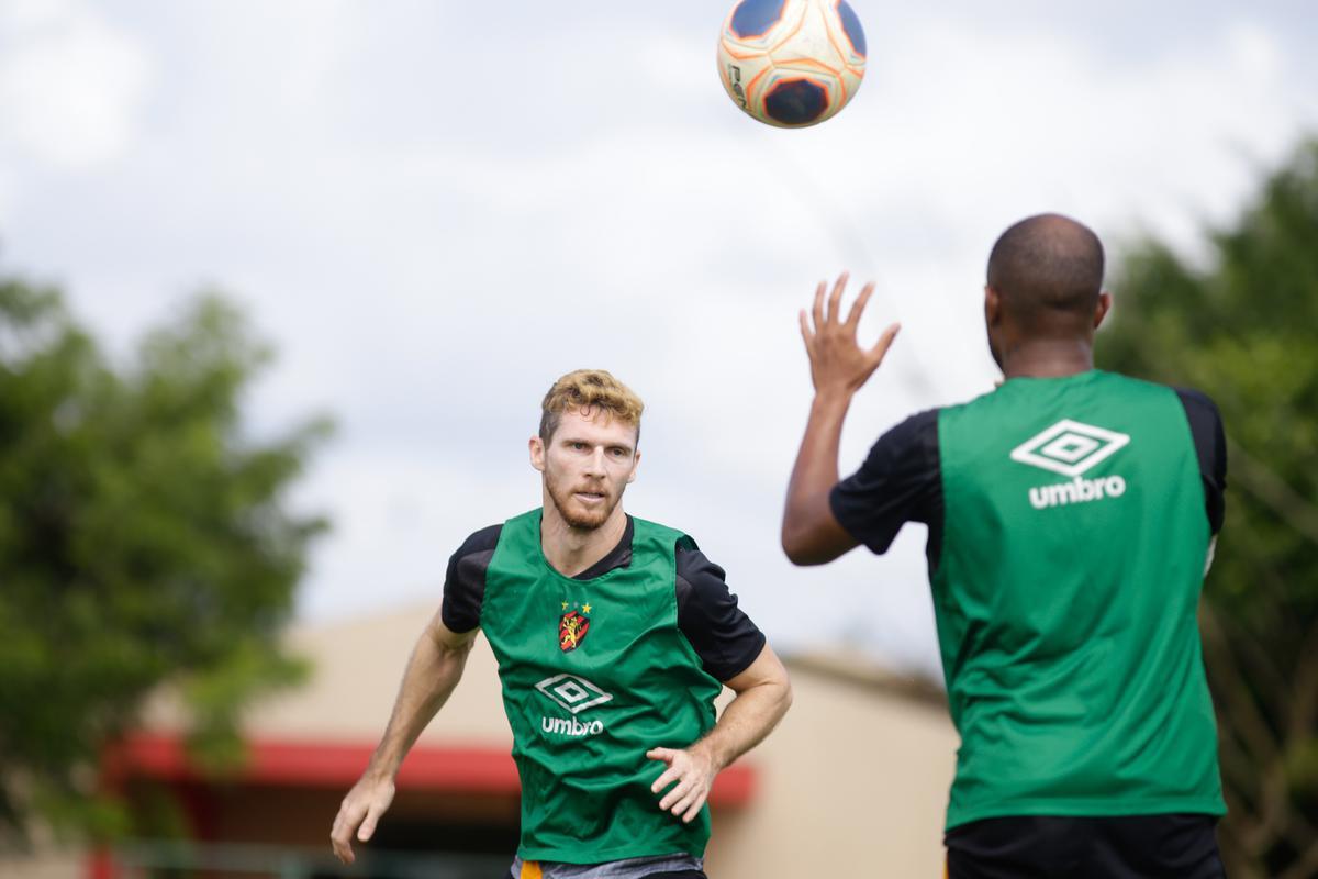 Nesta quinta-feira, sob o comando do treinador Daniel Paulista, Sport realizou primeiro trabalho ttico aps retorno s atividades