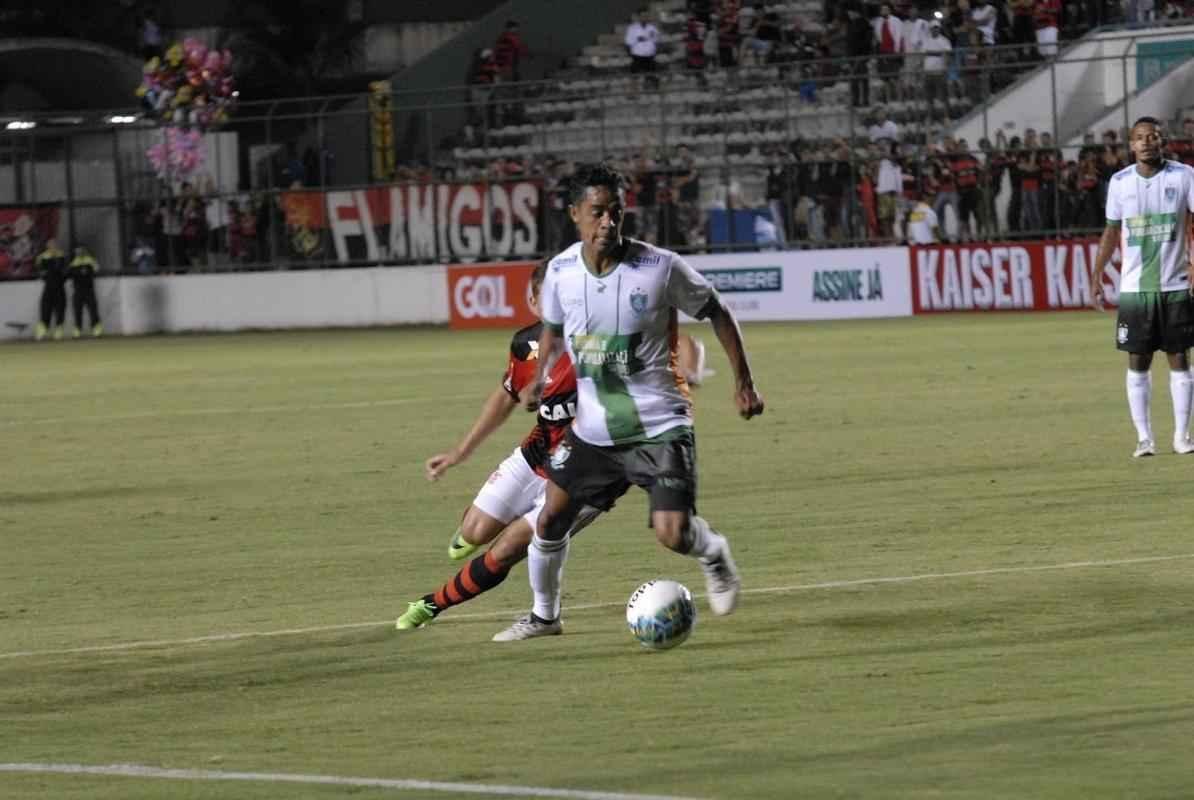 Flamengo e Amrica jogaram no Bezerro, no Distrito Federal, pela Primeira Liga