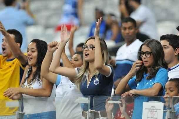 Cruzeiro e Atltico-PR jogaram no Mineiro pela terceira rodada do Grupo C da Primeira Liga
