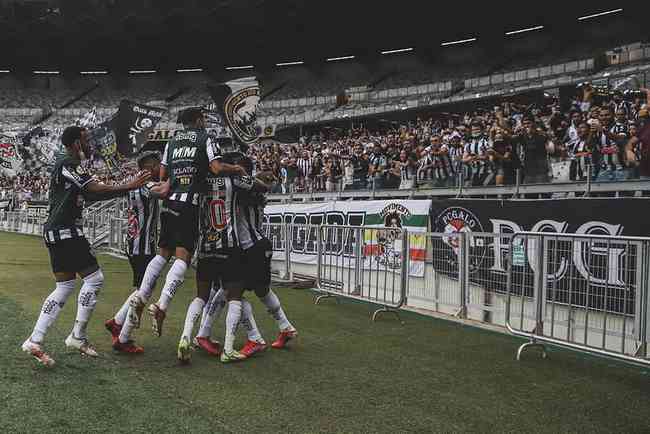 Com recorde, Corinthians vira sobre Inter e conquista o Brasileiro Feminino  - Superesportes