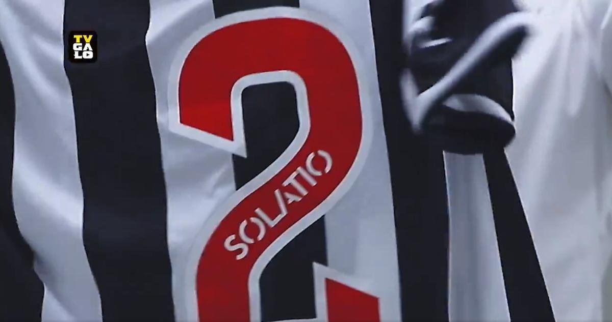 Com homenagem aos profissionais de sade do clube, Atltico divulga a nova camisa para a temporada 2021