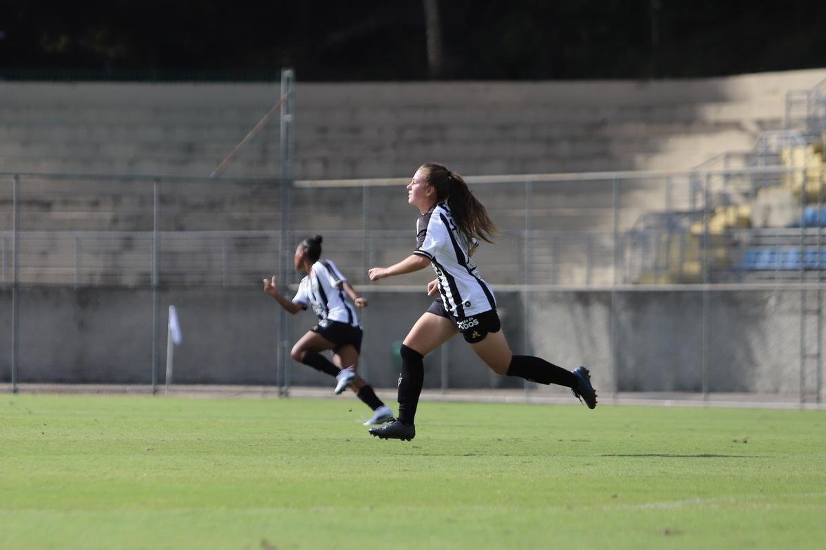 Atltico 4 x 0 Aliana: veja fotos da goleada do Galo no Brasileiro Feminino A2