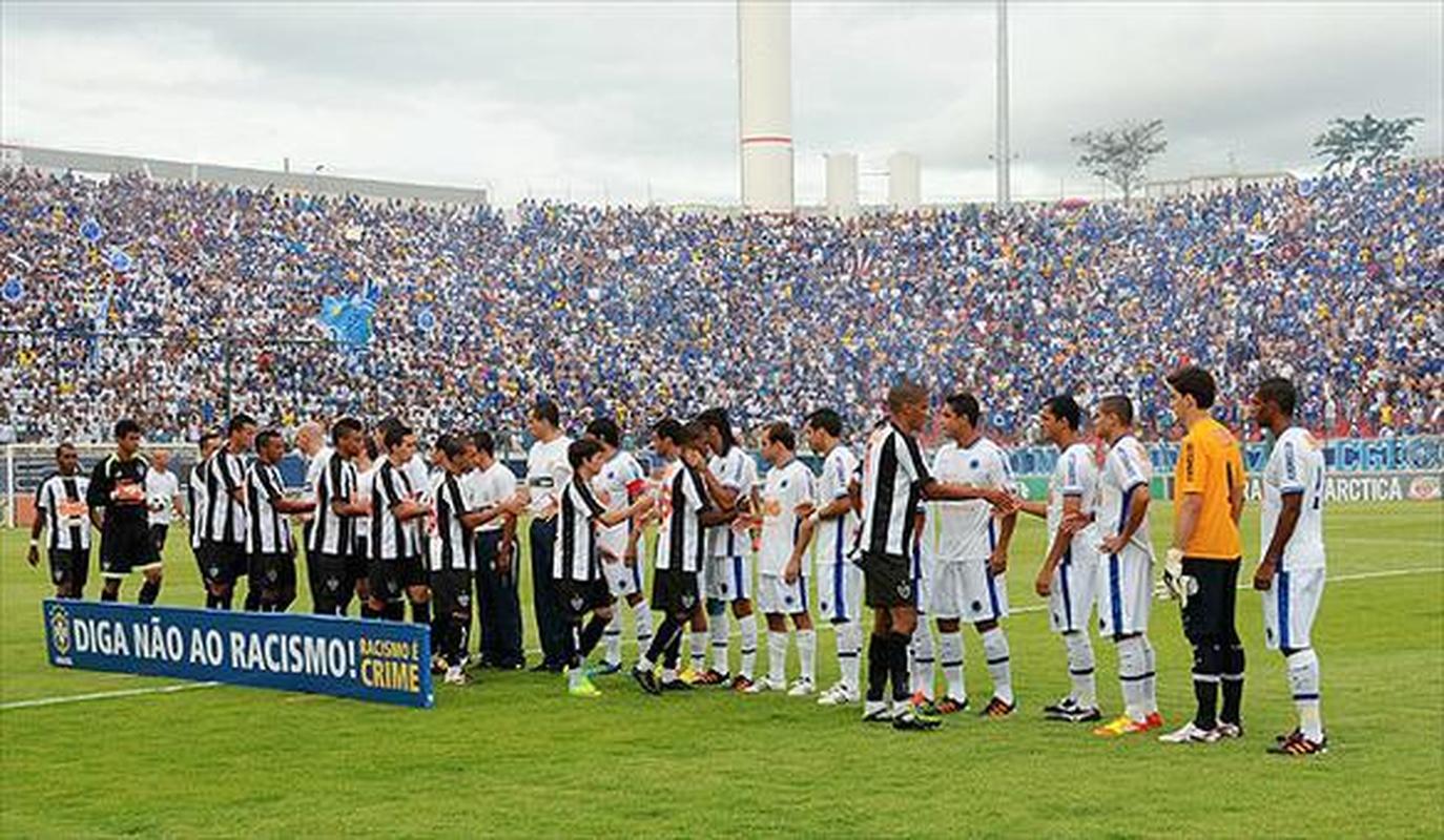 Imagens da goleada histórica por 6 a 1 do Cruzeiro sobre o Atlético