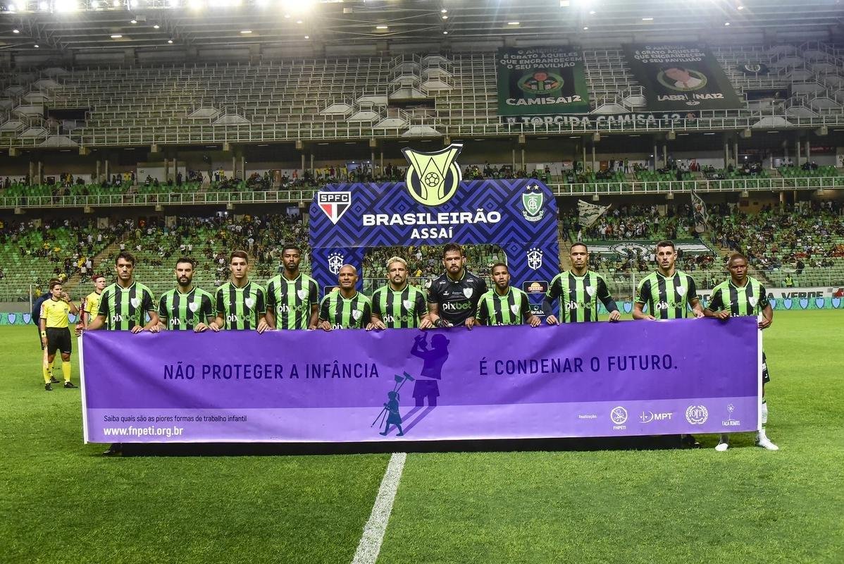 Fotos da derrota do Amrica para o So Paulo, por 2 a 1, no Independncia, em Belo Horizonte, pela 30 rodada da Srie A do Brasileiro. Atacante Alosio abriu o placar para o Coelho, mas Calleri e Alisson viraram para o Tricolor Paulista.