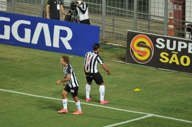 Fotos do jogo de ida da semifinal do Mineiro entre Tombense e Atltico, no Independncia, em Belo Horizonte.